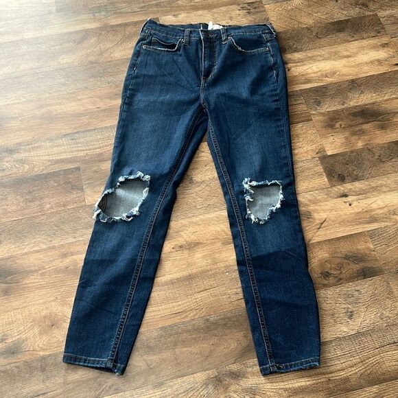 Free People Denim - Free People skinny distressed jeans. Size 28R